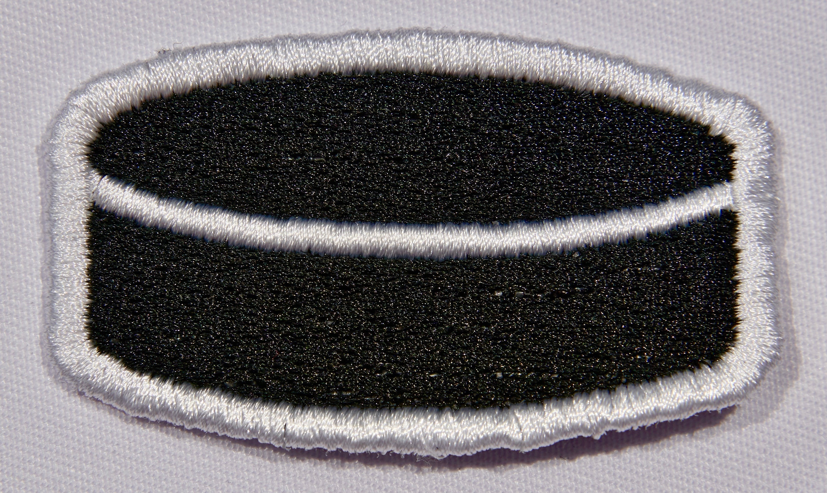 Hockey Puck Embroidered Patch – 3 Inch Iron On Patch | Black & White Hockey Gift, Sports Fan DIY Patch, Hockey Mom